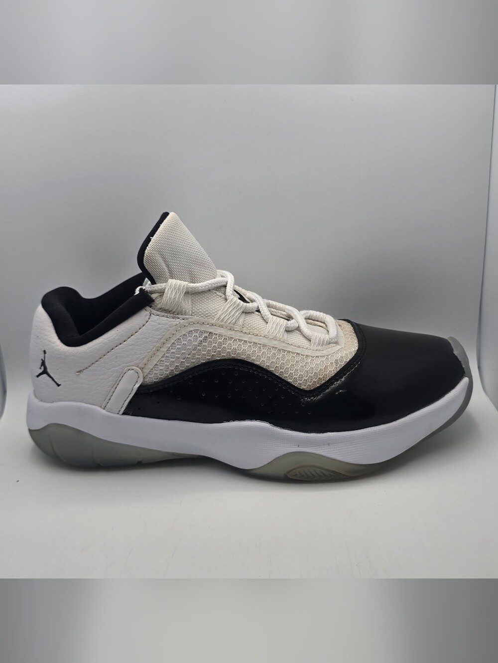 NEW Air Jordan 11 CMFT Low (GS) (Size 5.5Y) DV2208 100